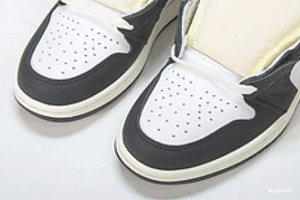 1 JORDAN GOLD OG “VOLT 555088-118 HIGH AIR 1124